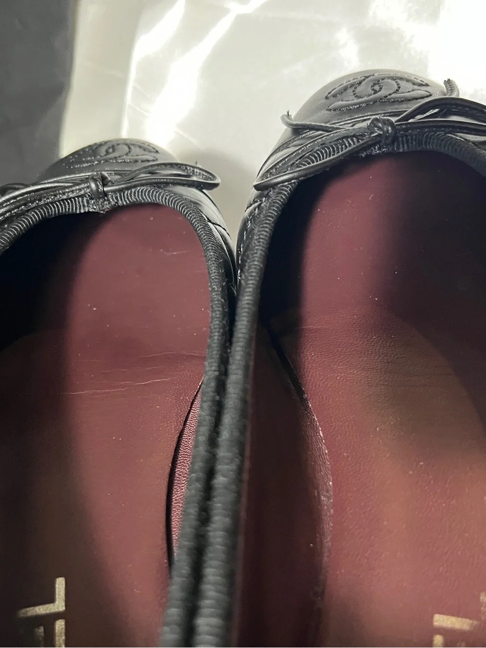 CHANEL Black Quilted Ballet Flats with CC Logo